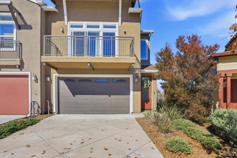 526 Jade Street Petaluma CA 94952
