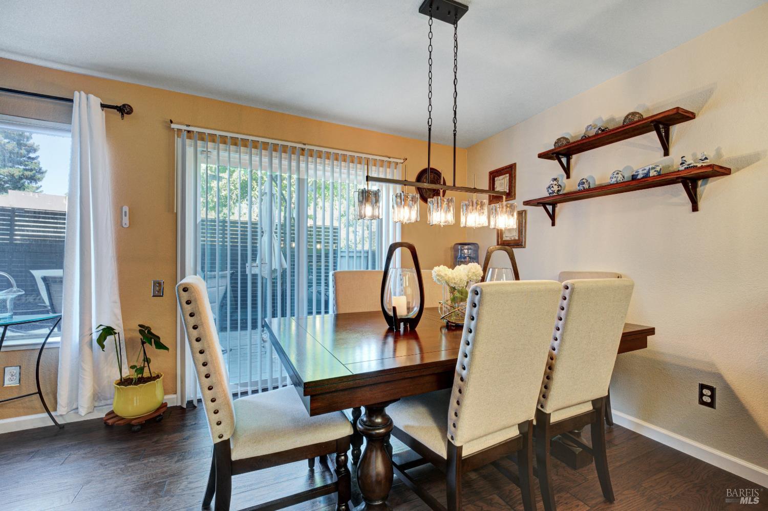 110 S Wildwood Hercules CA 94547