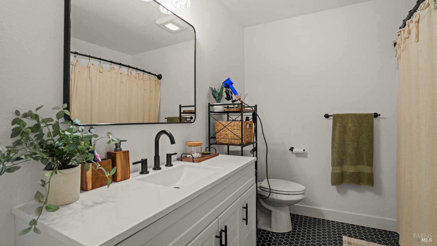 3026 Yulupa Avenue Santa Rosa CA 95405