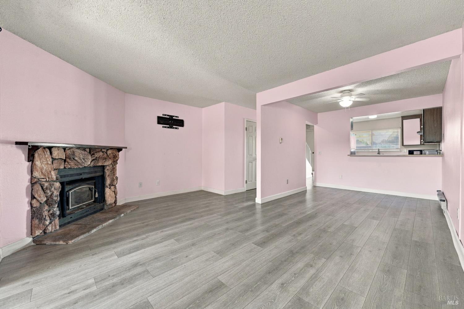 1458 Parkway Drive Rohnert Park CA 94928