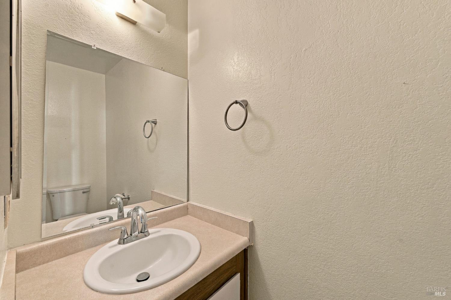 1458 Parkway Drive Rohnert Park CA 94928