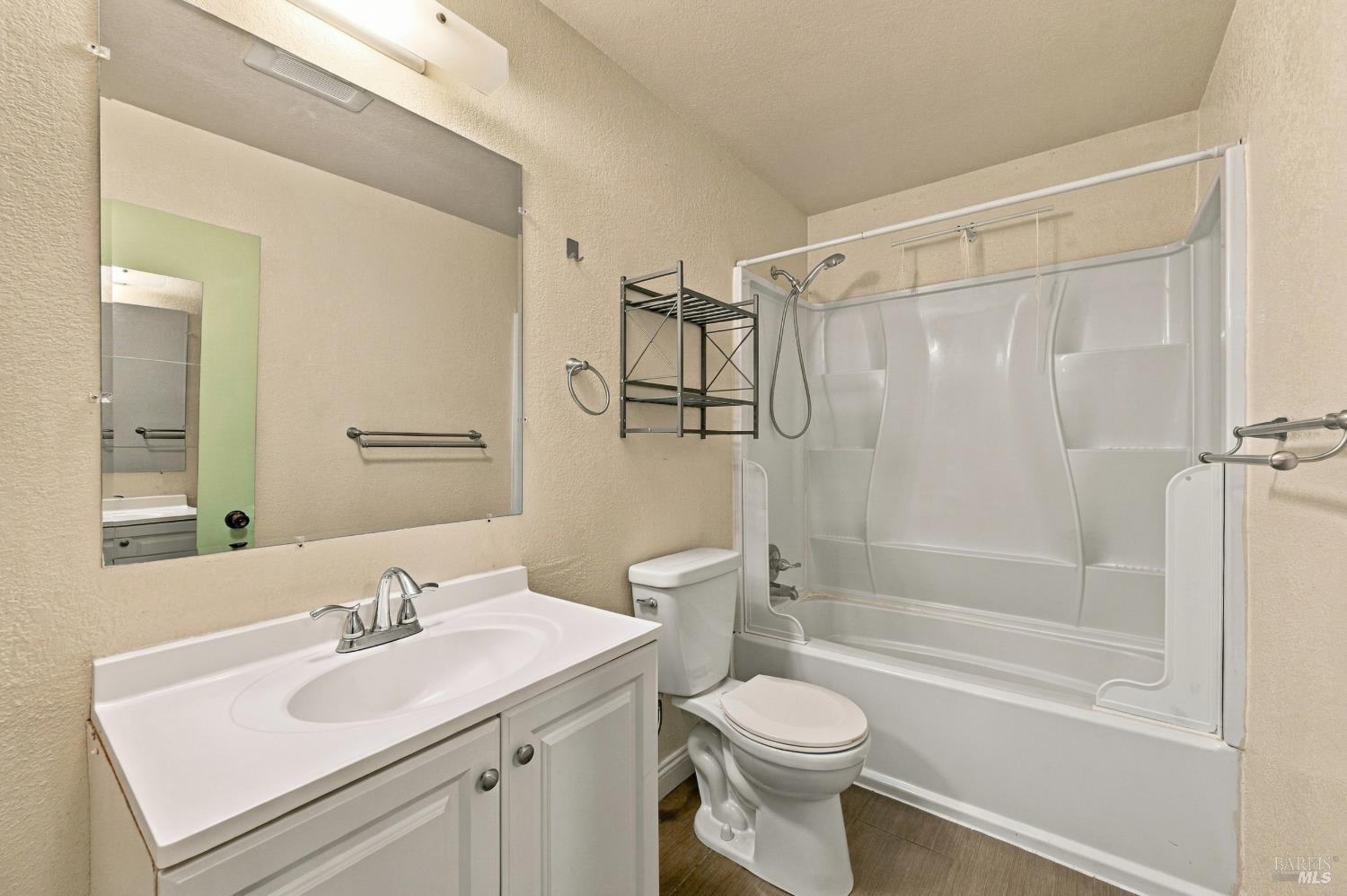 1458 Parkway Drive Rohnert Park CA 94928