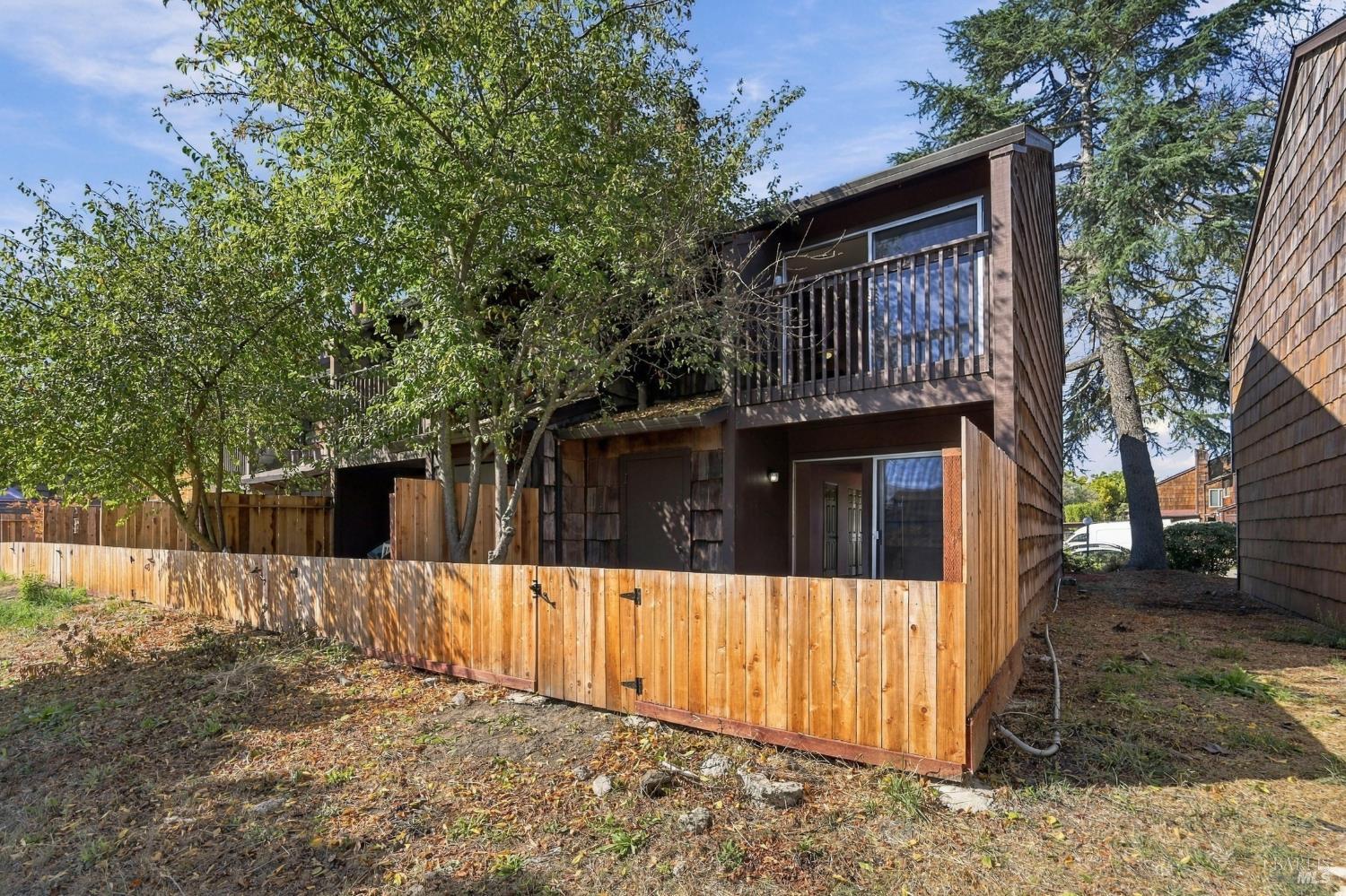 1458 Parkway Drive Rohnert Park CA 94928