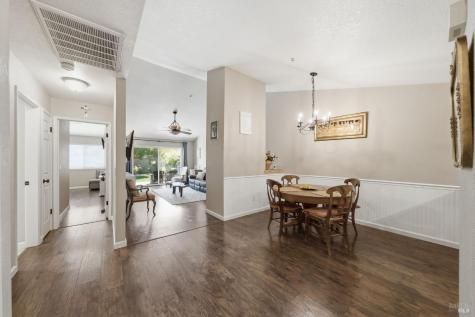 7078 Avenida Cala Rohnert Park CA 94928