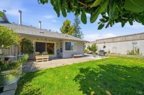 7078 Avenida Cala Rohnert Park CA 94928