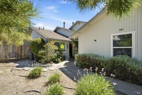 7078 Avenida Cala Rohnert Park CA 94928