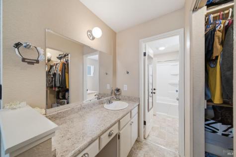 7078 Avenida Cala Rohnert Park CA 94928
