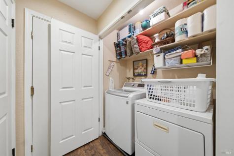7078 Avenida Cala Rohnert Park CA 94928