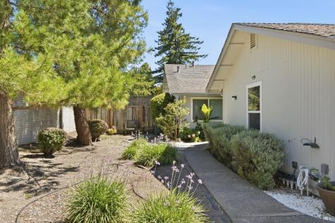 7078 Avenida Cala Rohnert Park CA 94928