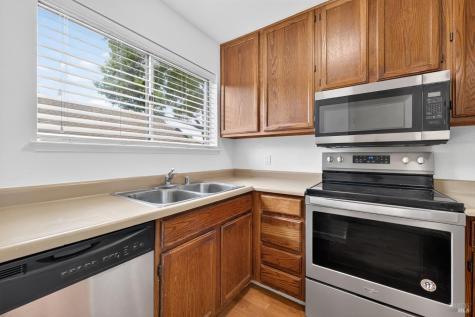 746 Santa Alicia Drive Rohnert Park CA 94928