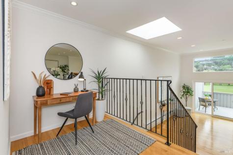 125 Knollwood Drive San Rafael CA 94901