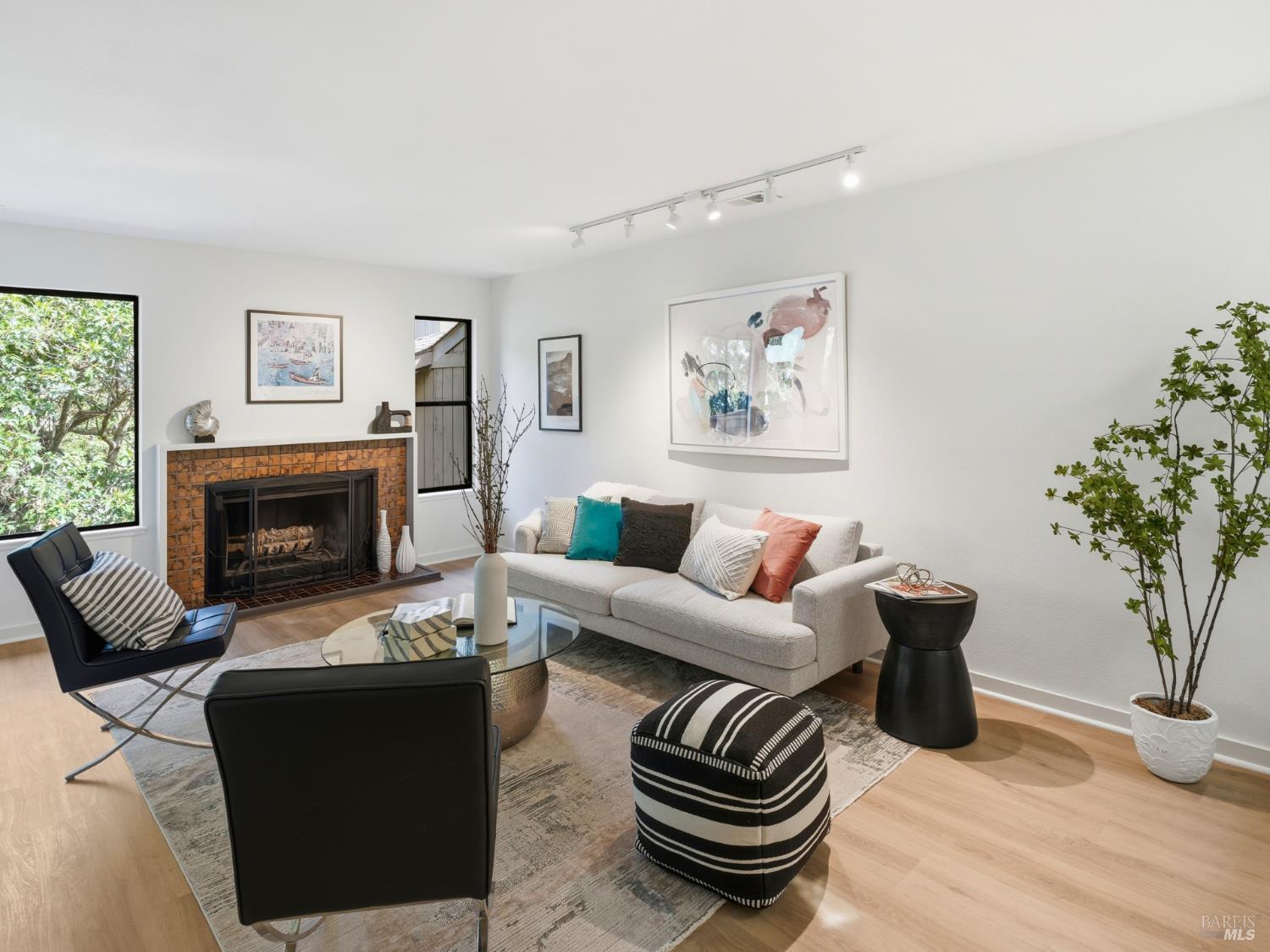 23 Oakcrest Drive San Rafael CA 94903