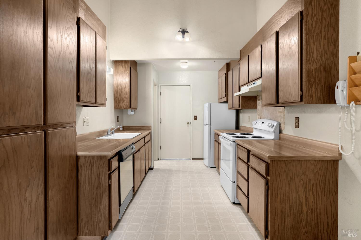 5044 Country Club Drive Rohnert Park CA 94928