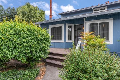 5044 Country Club Drive Rohnert Park CA 94928