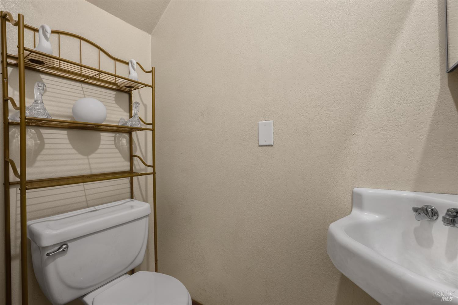 5044 Country Club Drive Rohnert Park CA 94928