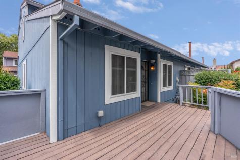 5044 Country Club Drive Rohnert Park CA 94928