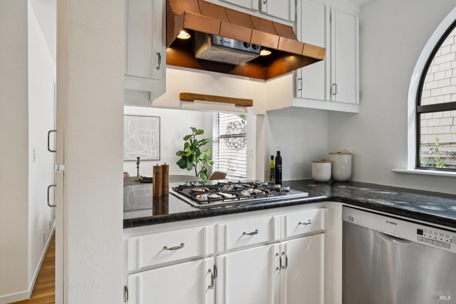 13 San Rafael Avenue San Anselmo CA 94960