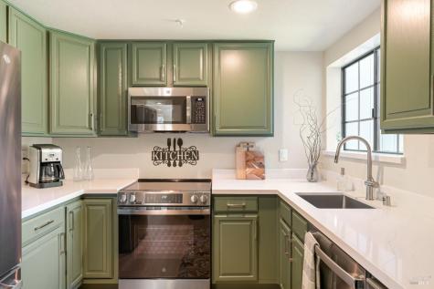 194 Pelican Lane Novato CA 94949