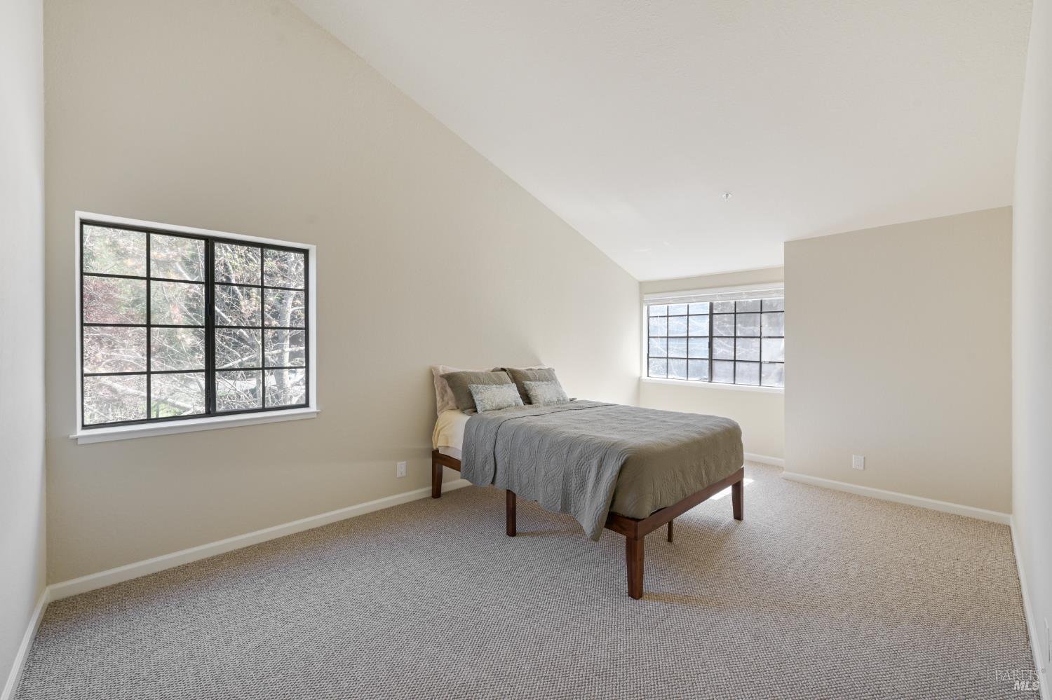 194 Pelican Lane Novato CA 94949