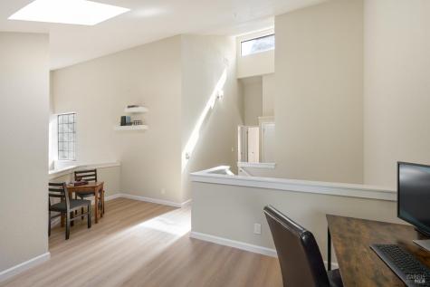 194 Pelican Lane Novato CA 94949