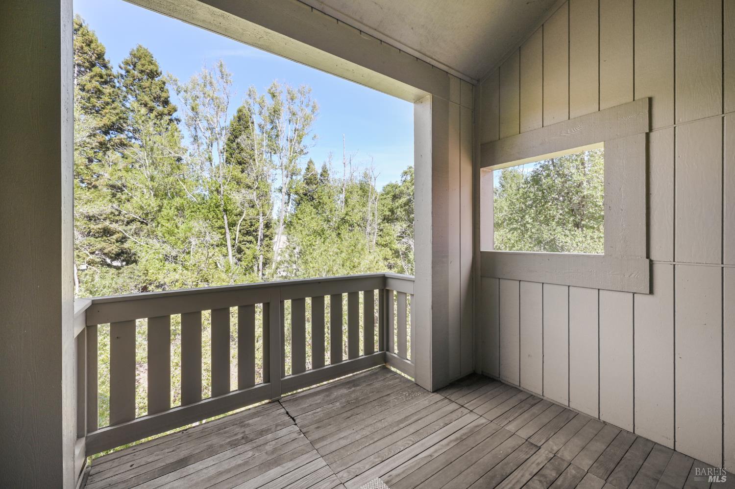 194 Pelican Lane Novato CA 94949
