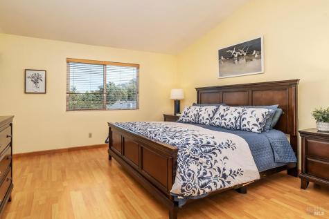 2 Pinewood Lane Novato CA 94947