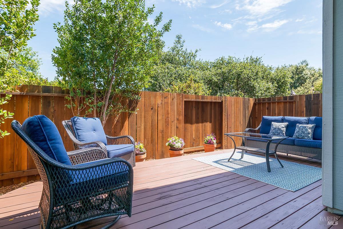 2 Pinewood Lane Novato CA 94947
