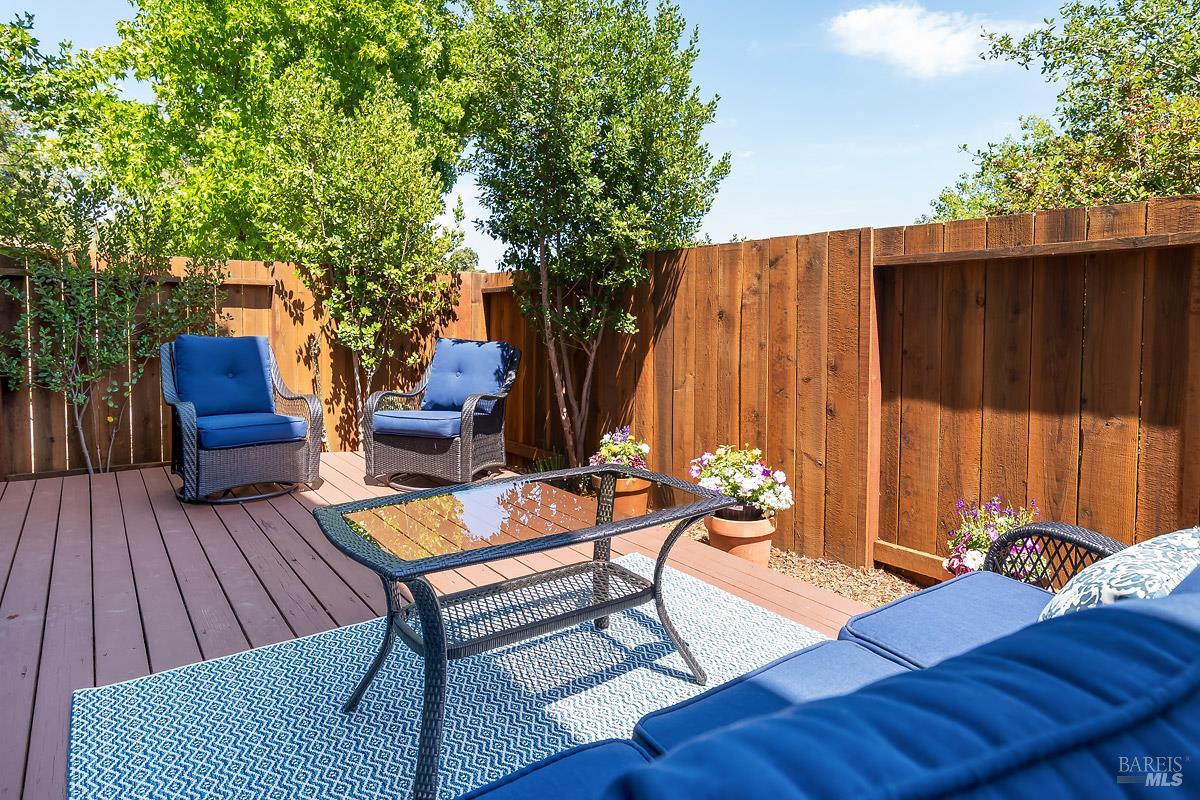 2 Pinewood Lane Novato CA 94947