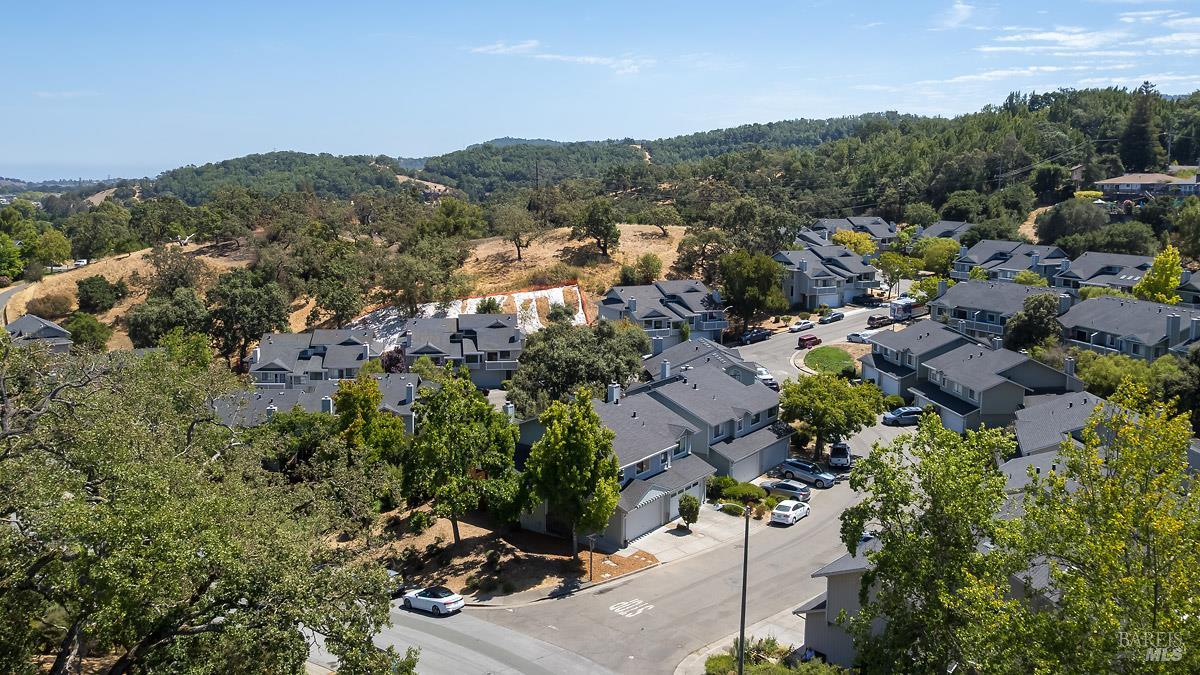 2 Pinewood Lane Novato CA 94947