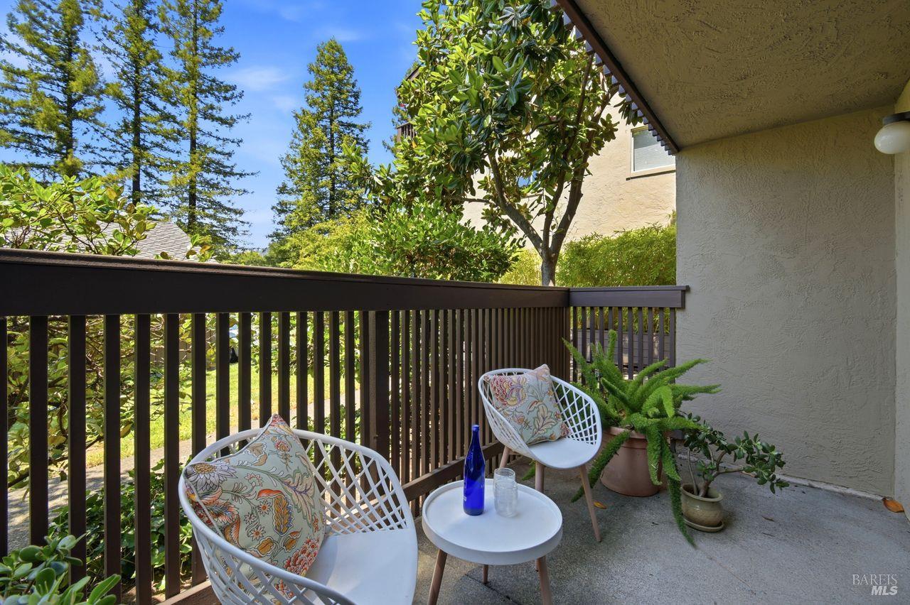 300 Los Alamos Road Santa Rosa CA 95409