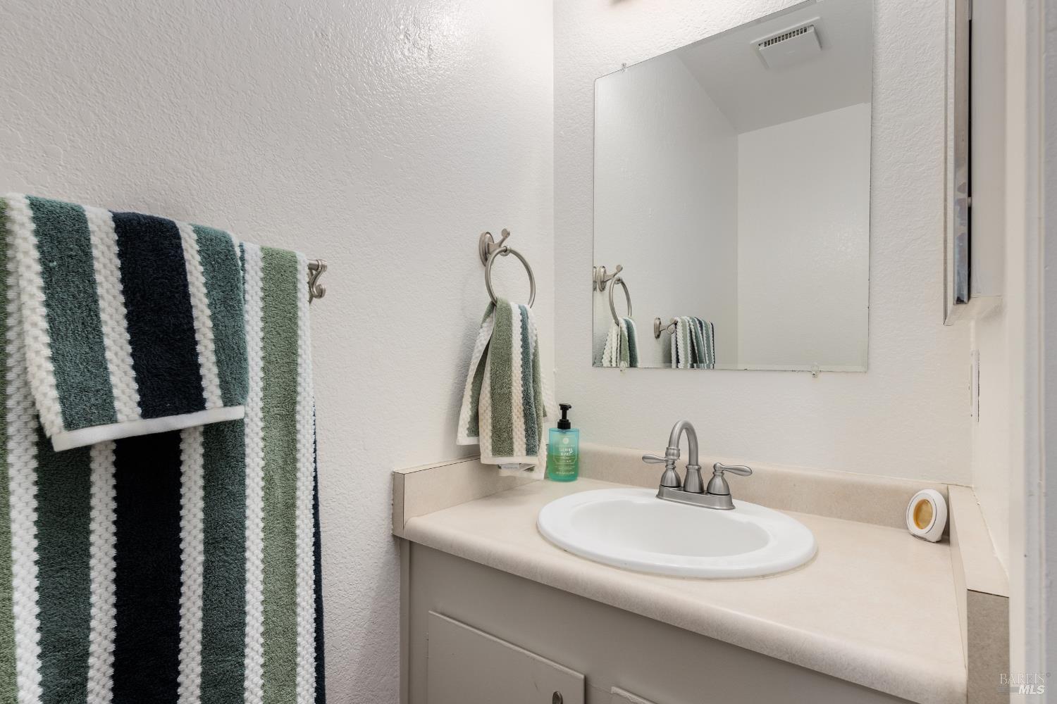 1430 Parkway Drive Rohnert Park CA 94928