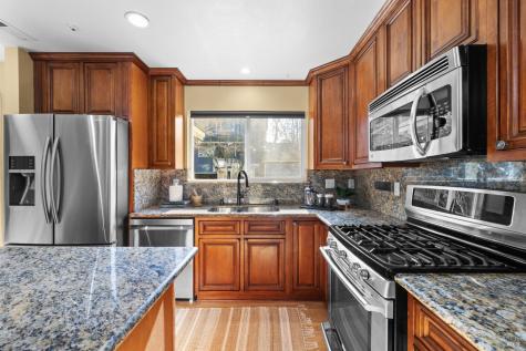 12 Rain Tree Court Petaluma CA 94952