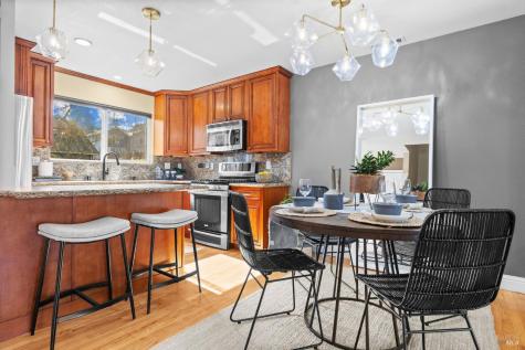 12 Rain Tree Court Petaluma CA 94952