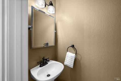 12 Rain Tree Court Petaluma CA 94952