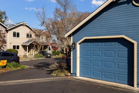 12 Rain Tree Court Petaluma CA 94952