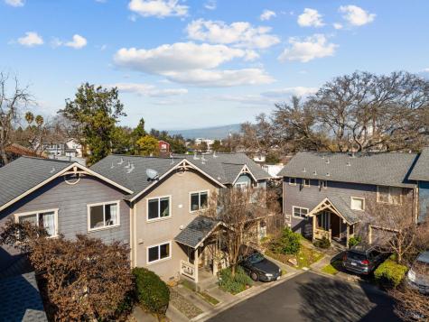 12 Rain Tree Court Petaluma CA 94952