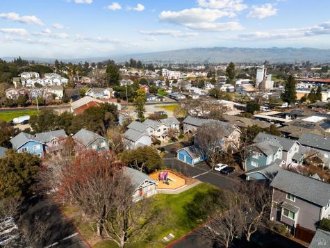 12 Rain Tree Court Petaluma CA 94952