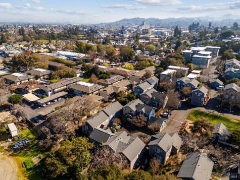 12 Rain Tree Court Petaluma CA 94952