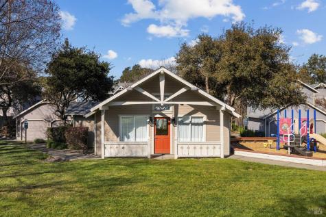 12 Rain Tree Court Petaluma CA 94952