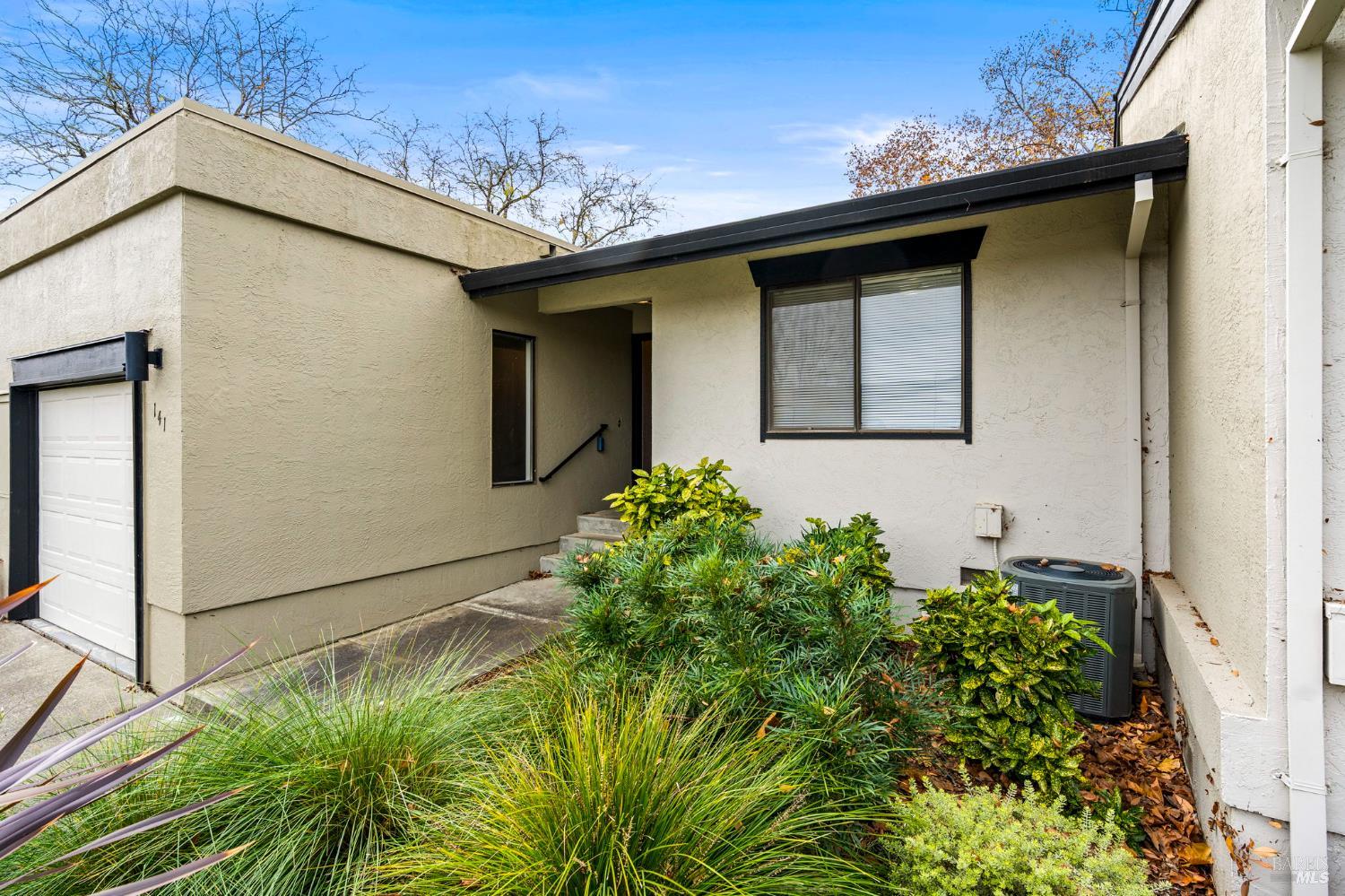 141 Vineyard Circle Yountville CA 94599