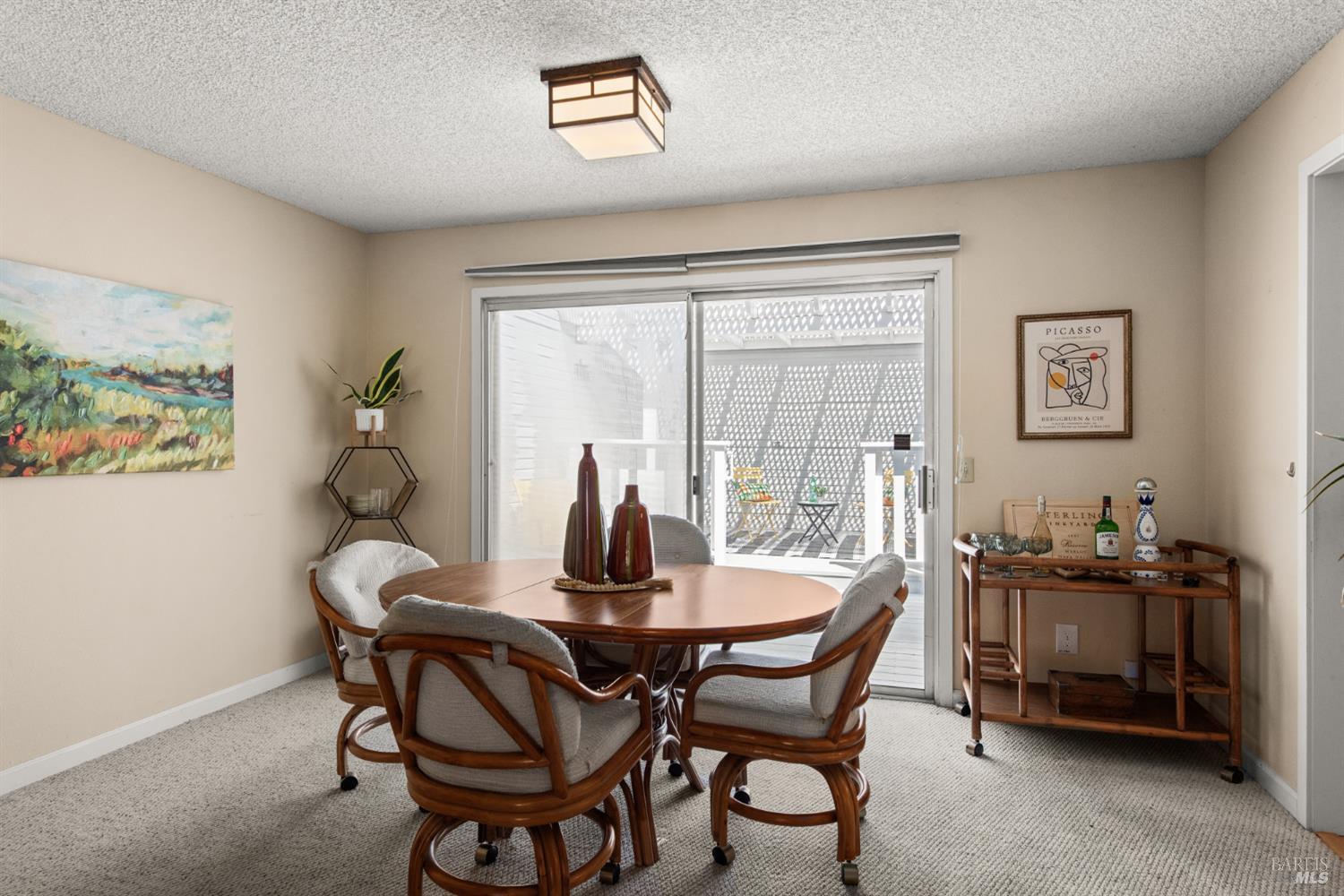 2324 Lakeview Drive Santa Rosa CA 95405