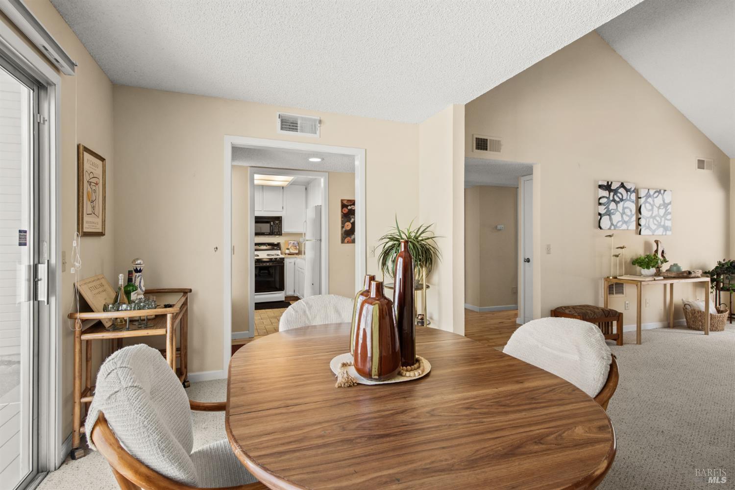 2324 Lakeview Drive Santa Rosa CA 95405