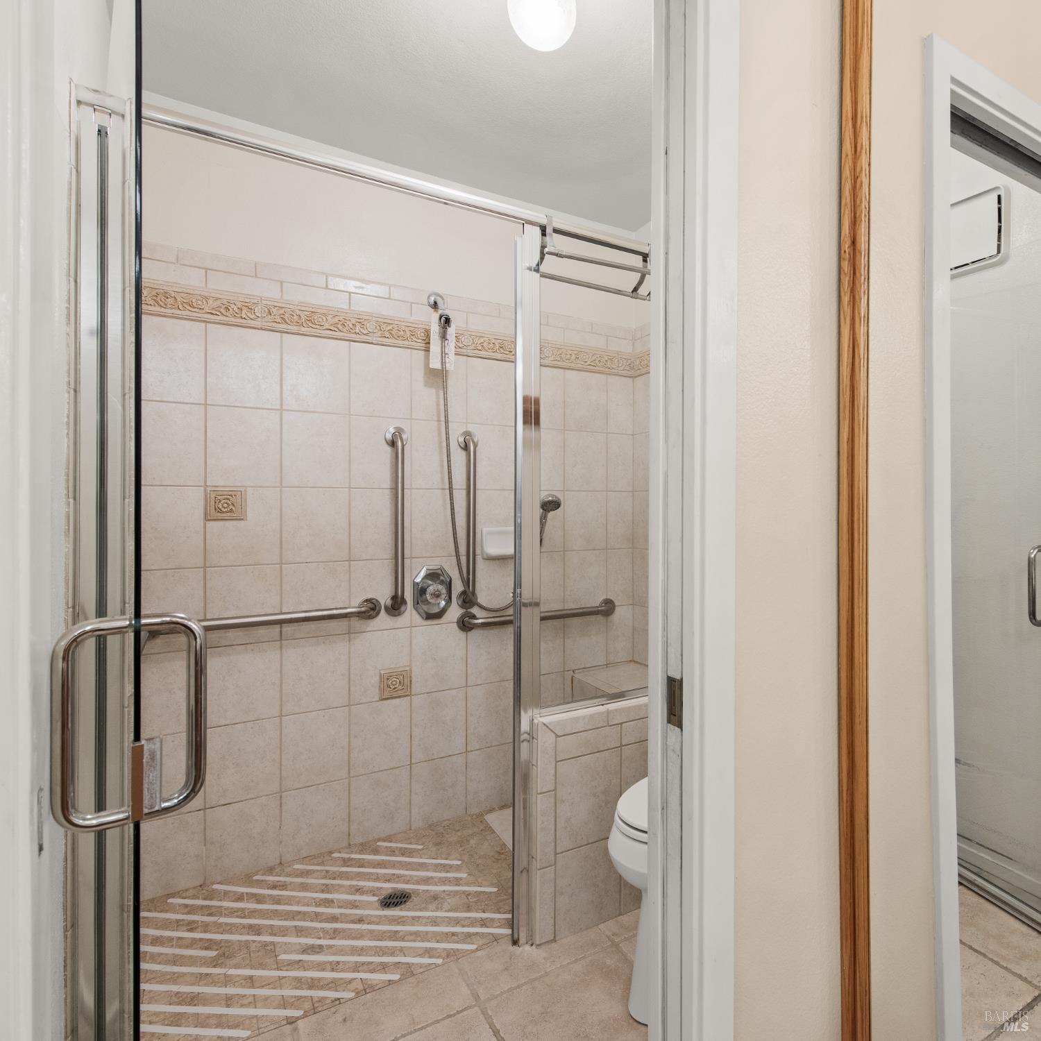 2324 Lakeview Drive Santa Rosa CA 95405
