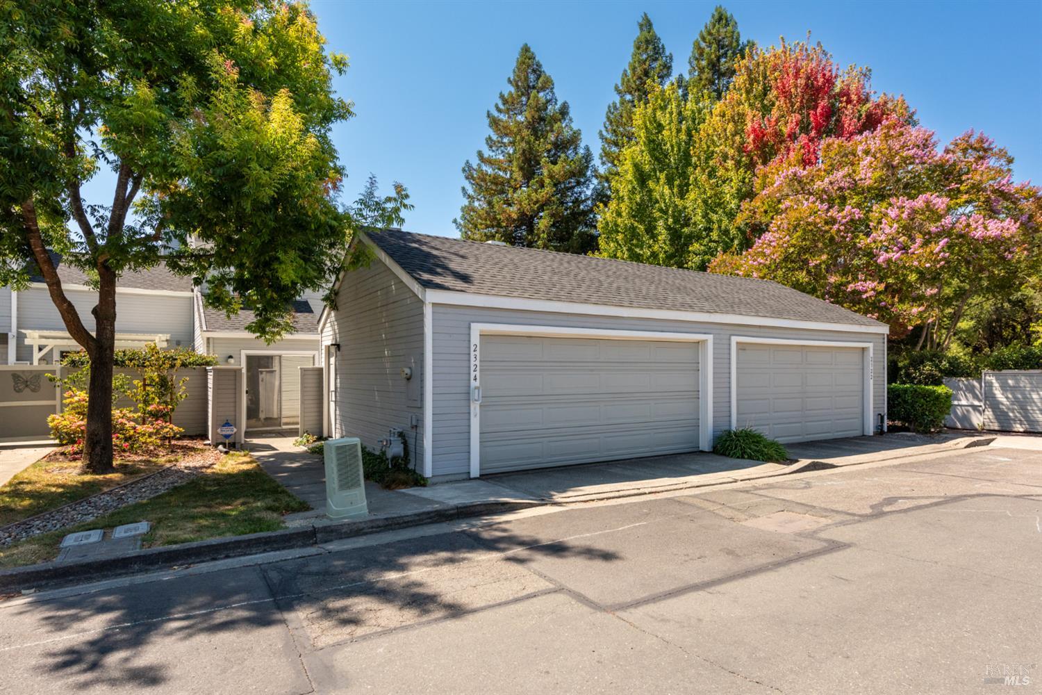 2324 Lakeview Drive Santa Rosa CA 95405