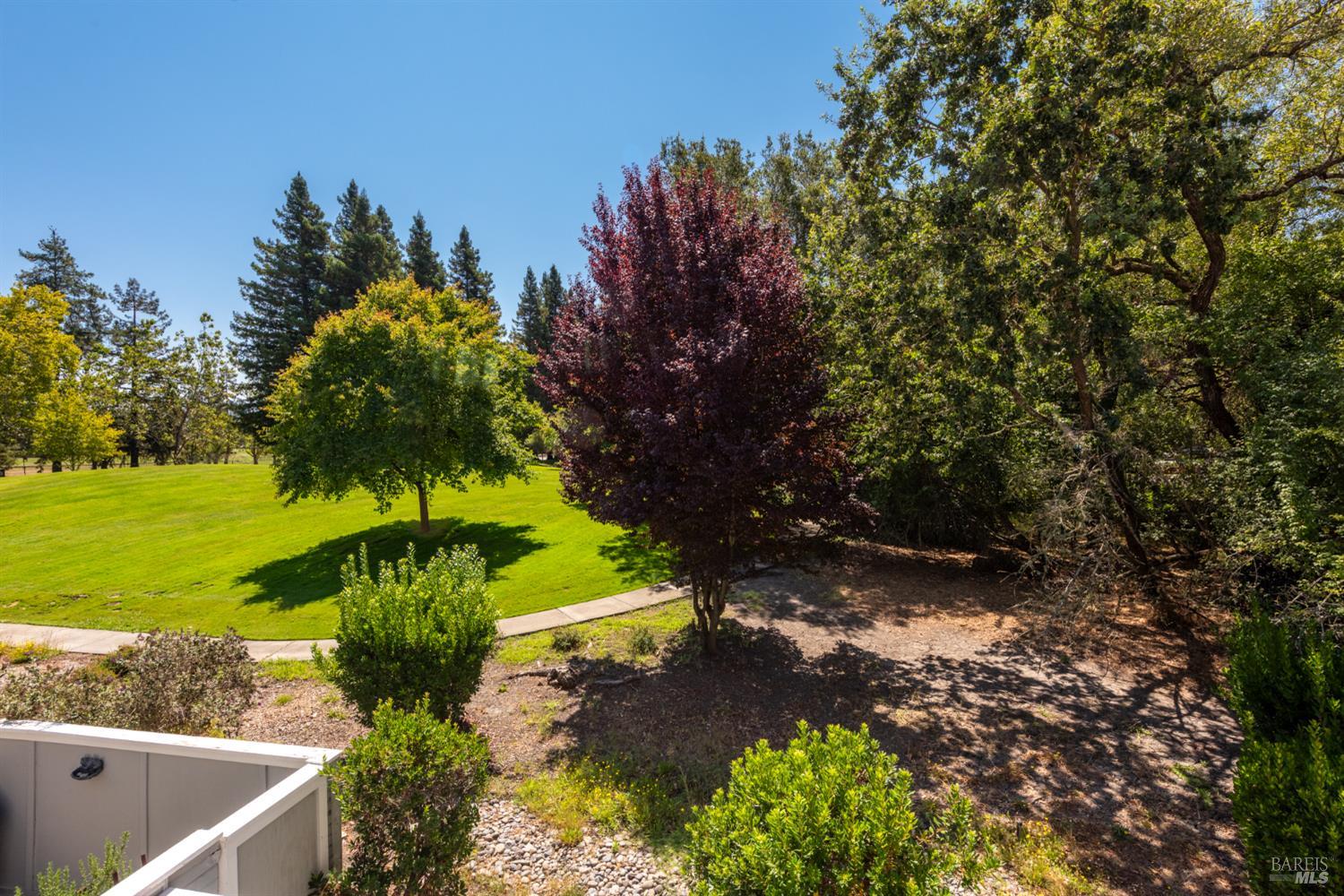 2324 Lakeview Drive Santa Rosa CA 95405