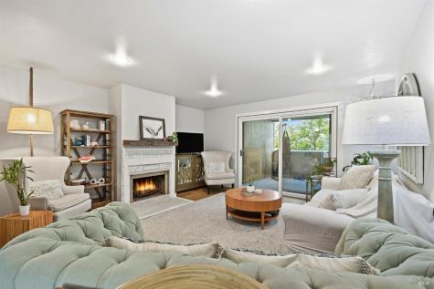 1536 Mission Boulevard Santa Rosa CA 95409