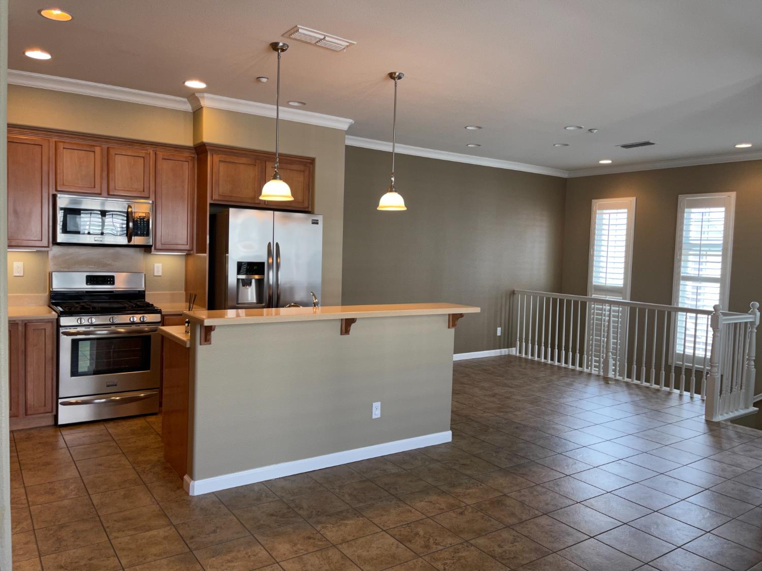 72 S Rio Rapido Tracy CA 95391