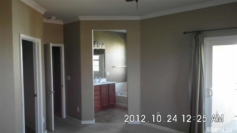 72 S Rio Rapido Tracy CA 95391