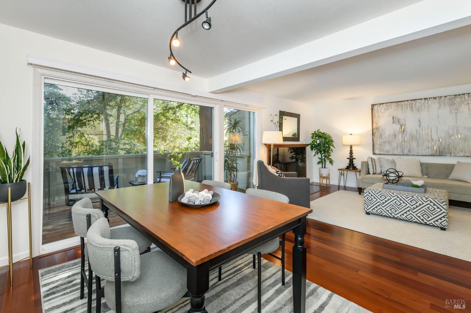 36 Schmidt Lane San Rafael CA 94903