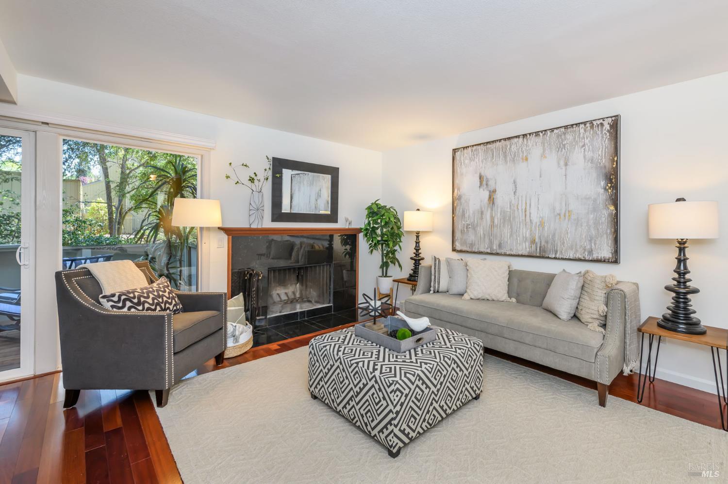 36 Schmidt Lane San Rafael CA 94903